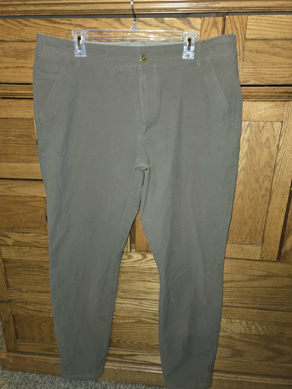 Under Armour Olive Green Men’s Slim Stretch Chinos